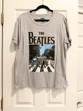 The Beatles Abbey Road Graphic Tee Gray Plus Size XXL/2X